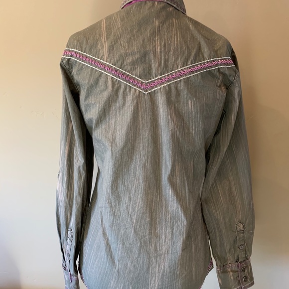 Cowgirl Up Western Shirt - Picture 3 of 8